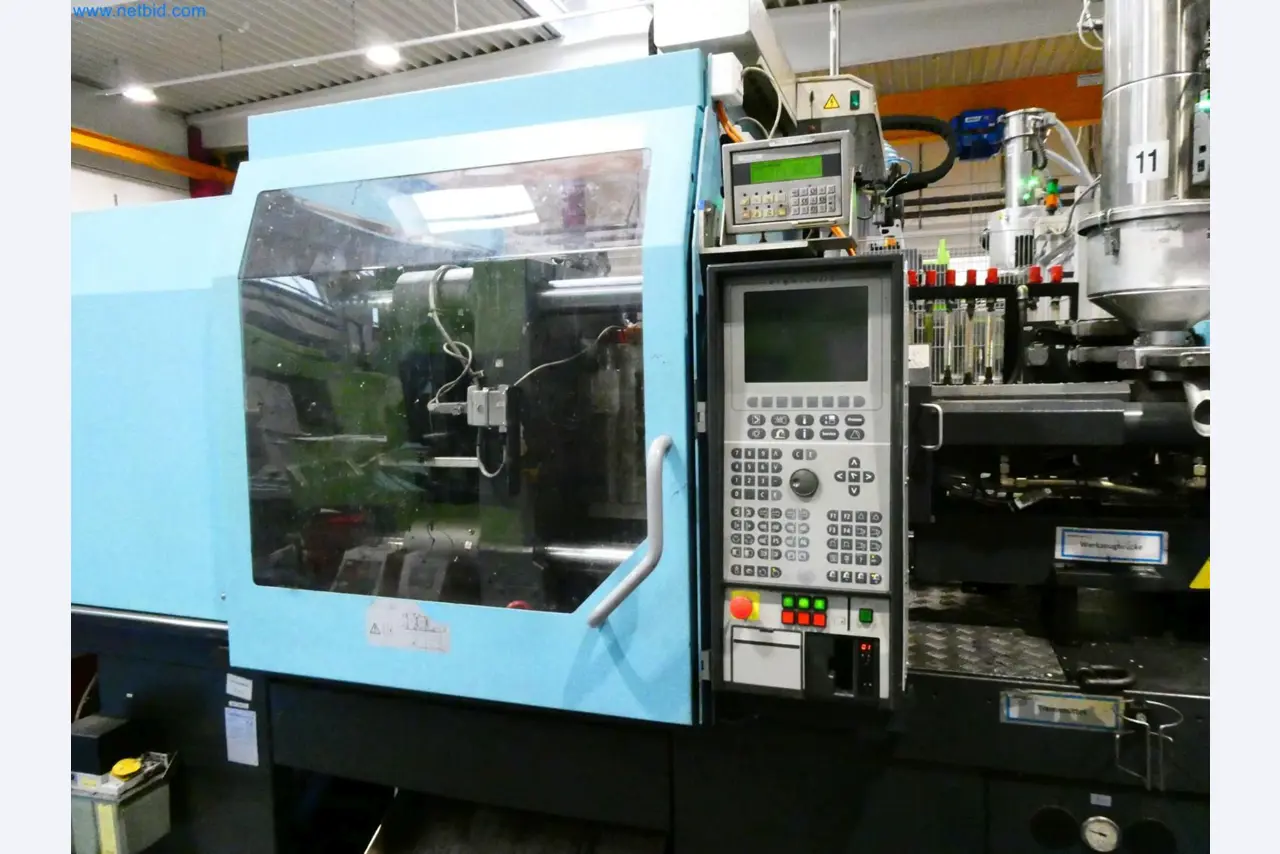 Engel Spritzgießmaschinen und Maschinen aus der Kunststoffindustrie-2