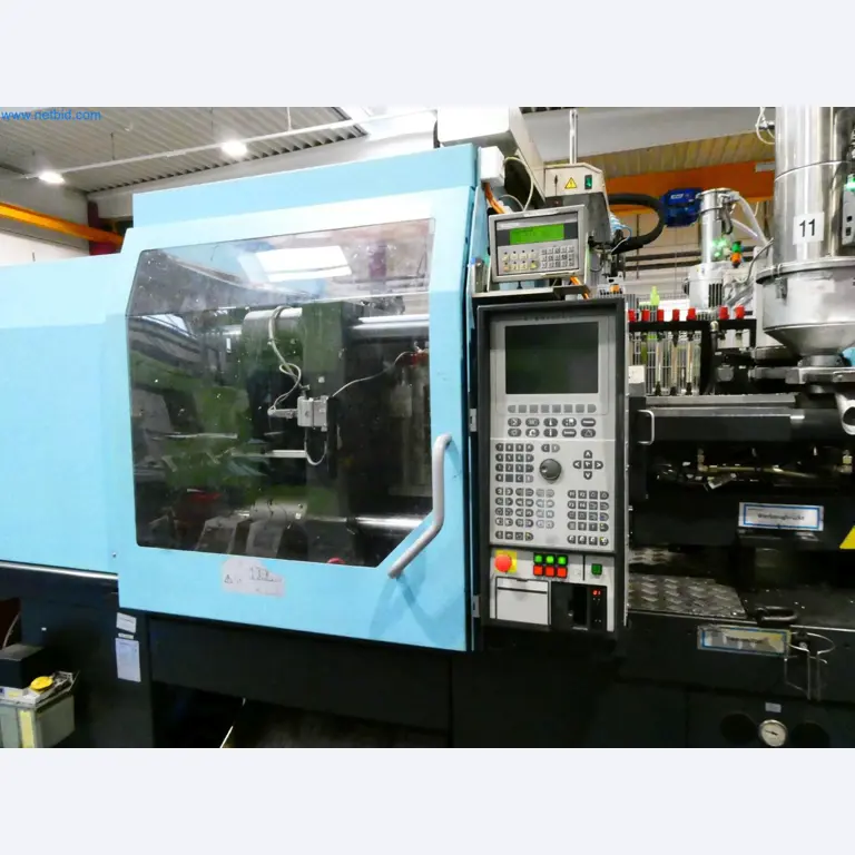 Engel Spritzgießmaschinen und Maschinen aus der Kunststoffindustrie-2