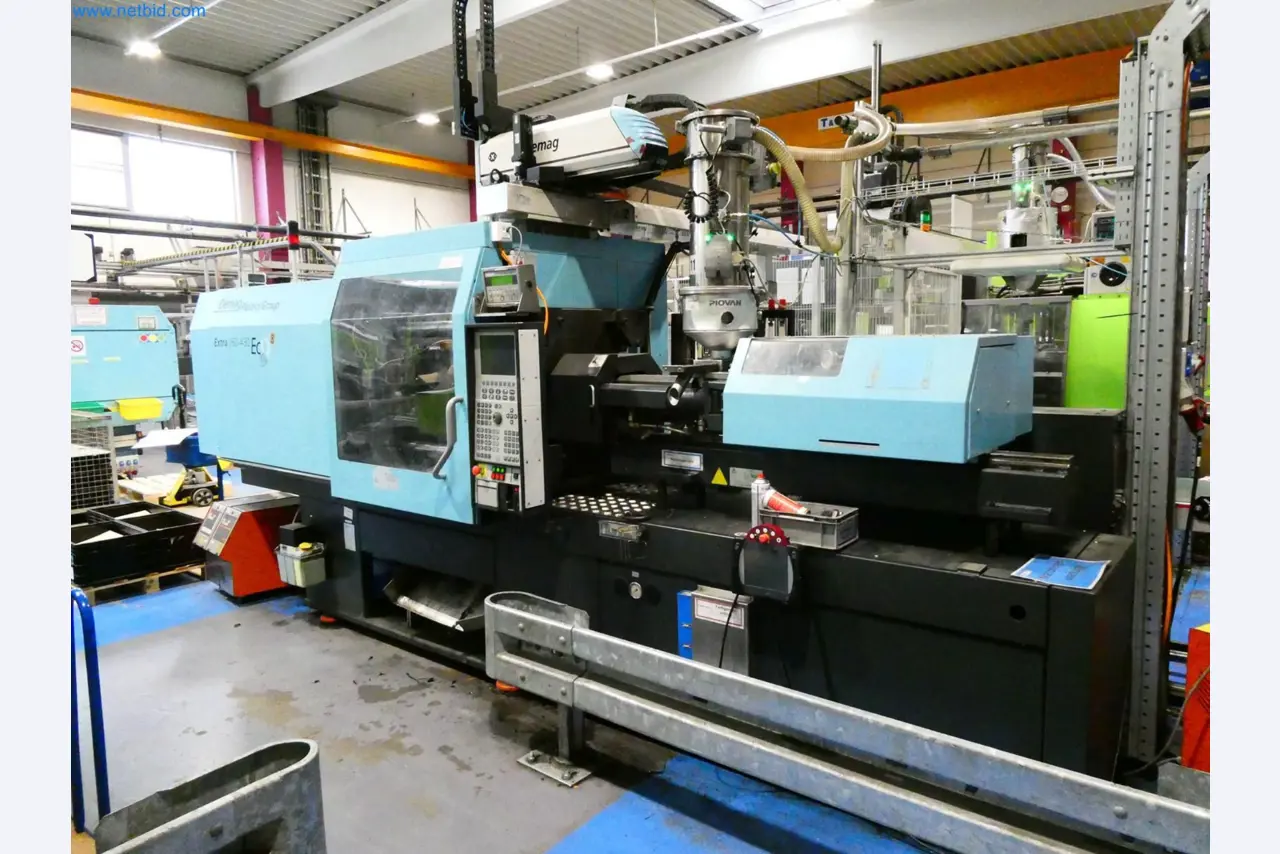 Engel Spritzgießmaschinen und Maschinen aus der Kunststoffindustrie-3