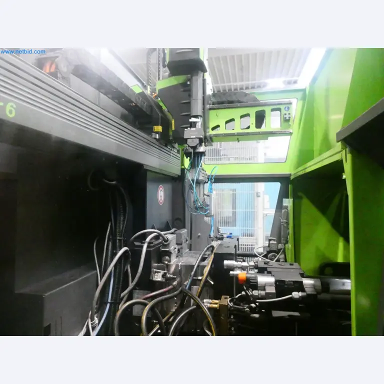 Engel Spritzgießmaschinen und Maschinen aus der Kunststoffindustrie-10