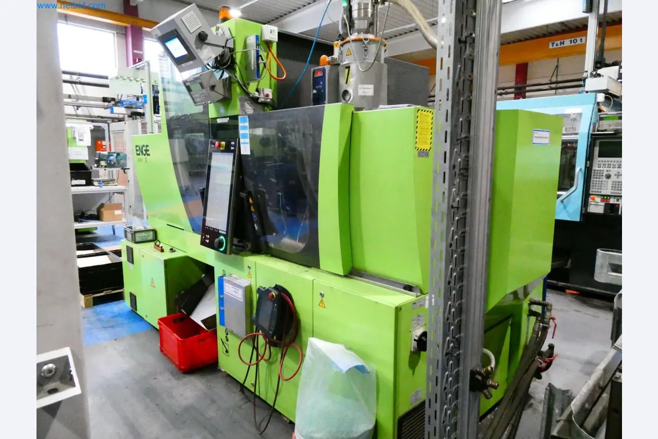 Engel Spritzgießmaschinen und Maschinen aus der Kunststoffindustrie-6