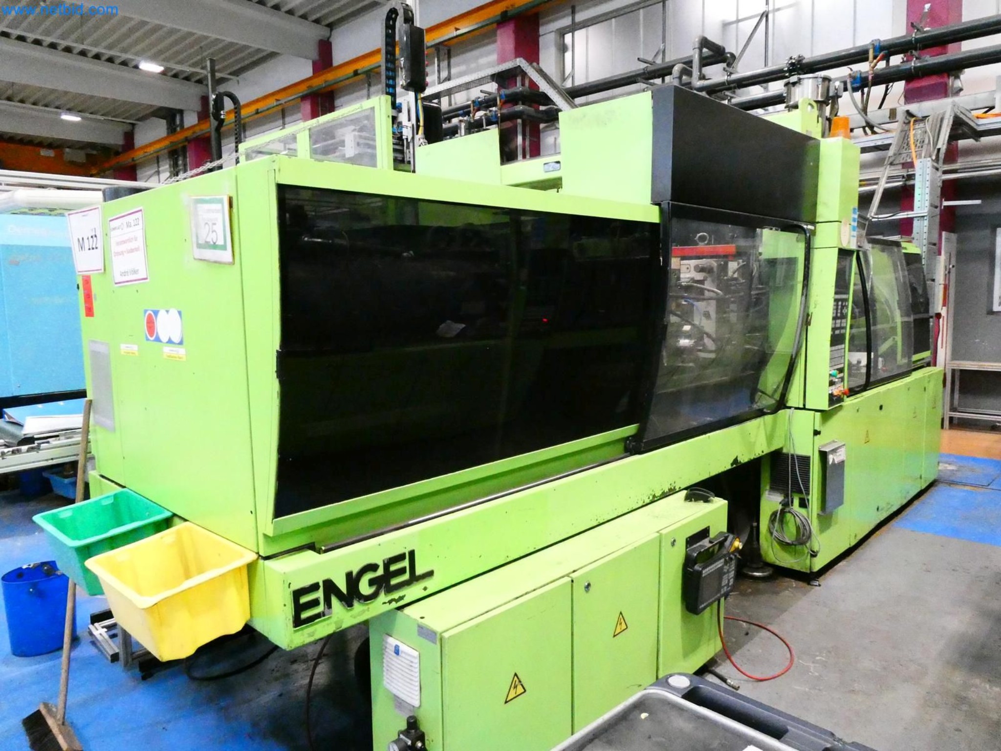 Engel Spritzgießmaschinen und Maschinen aus der Kunststoffindustrie-6