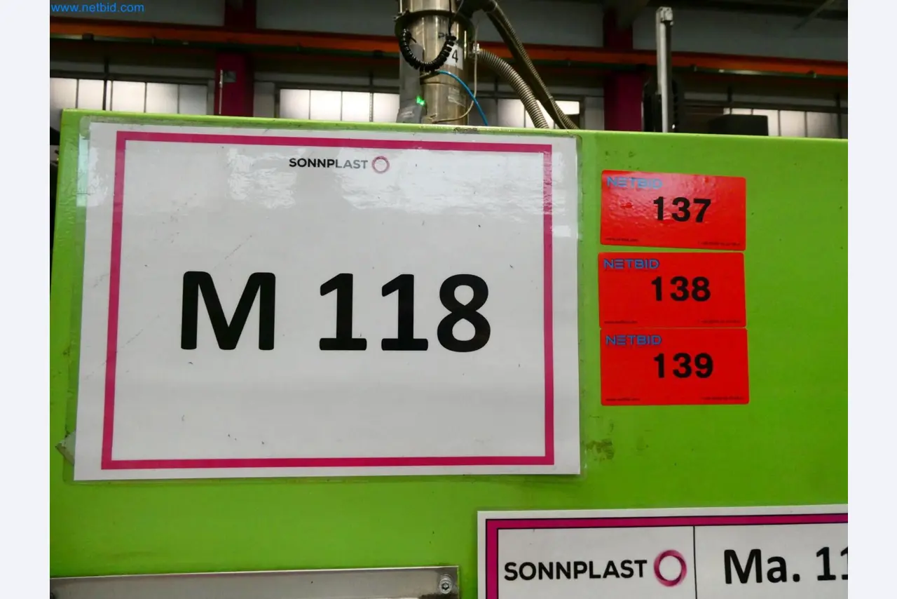 Engel Spritzgießmaschinen und Maschinen aus der Kunststoffindustrie-11