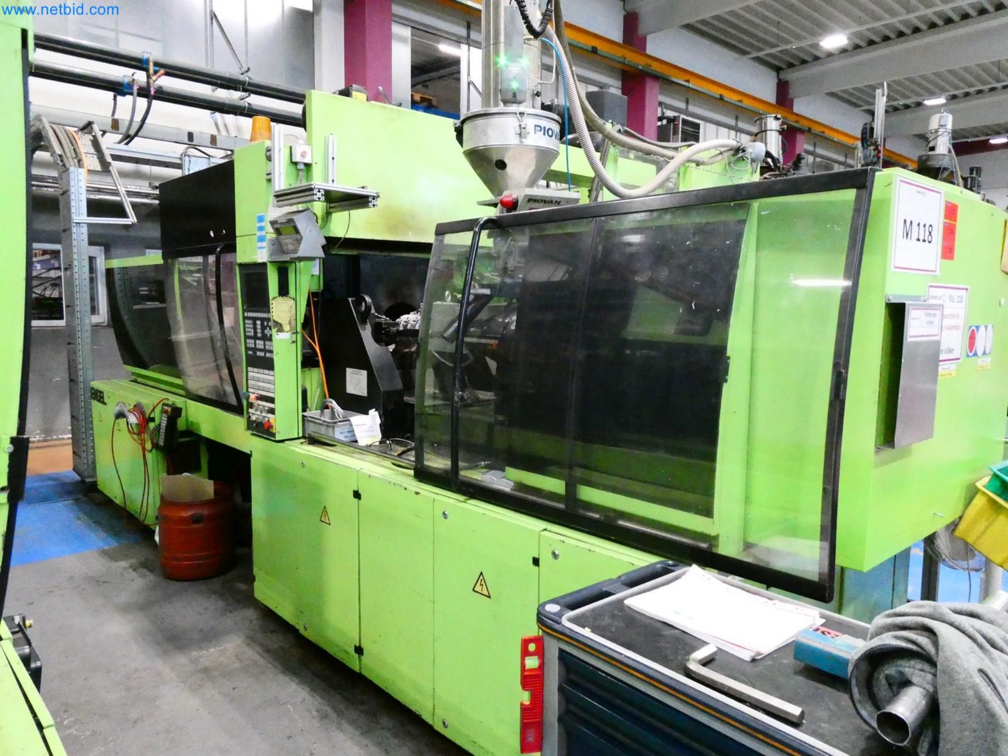 Engel Spritzgießmaschinen und Maschinen aus der Kunststoffindustrie-1