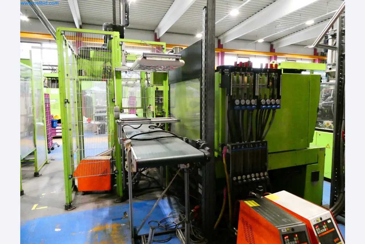 Engel Spritzgießmaschinen und Maschinen aus der Kunststoffindustrie-9