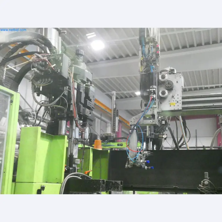 Engel Spritzgießmaschinen und Maschinen aus der Kunststoffindustrie-5