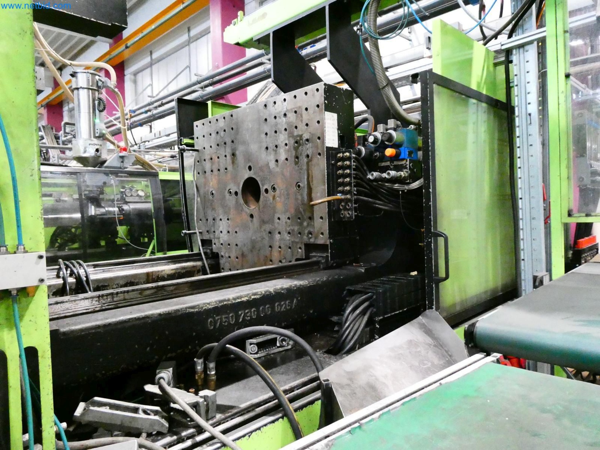 Engel Spritzgießmaschinen und Maschinen aus der Kunststoffindustrie-11