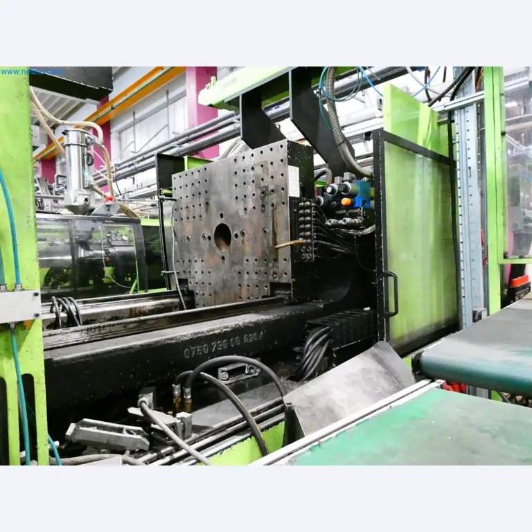 Engel Spritzgießmaschinen und Maschinen aus der Kunststoffindustrie-11