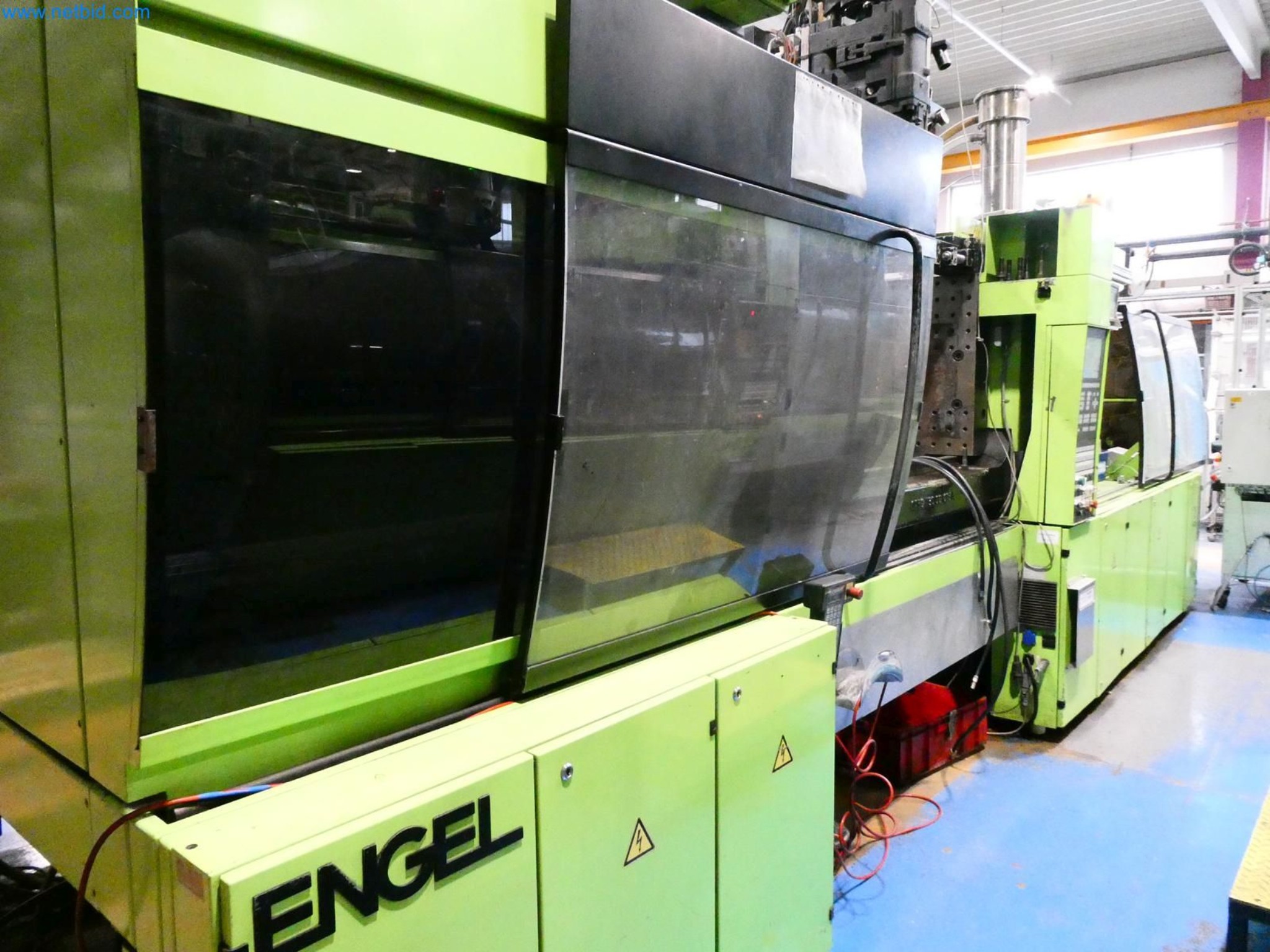 Engel Spritzgießmaschinen und Maschinen aus der Kunststoffindustrie-2