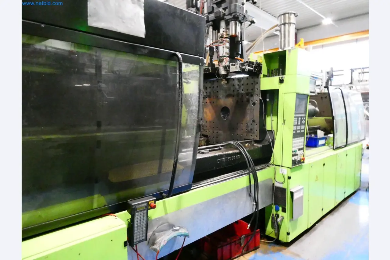 Engel Spritzgießmaschinen und Maschinen aus der Kunststoffindustrie-5