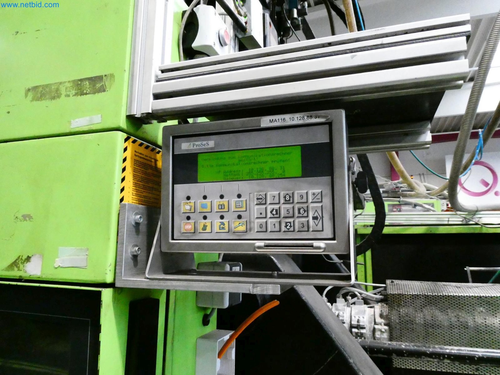 Engel Spritzgießmaschinen und Maschinen aus der Kunststoffindustrie-9