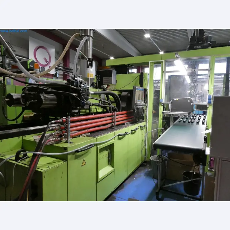 Engel Spritzgießmaschinen und Maschinen aus der Kunststoffindustrie-3