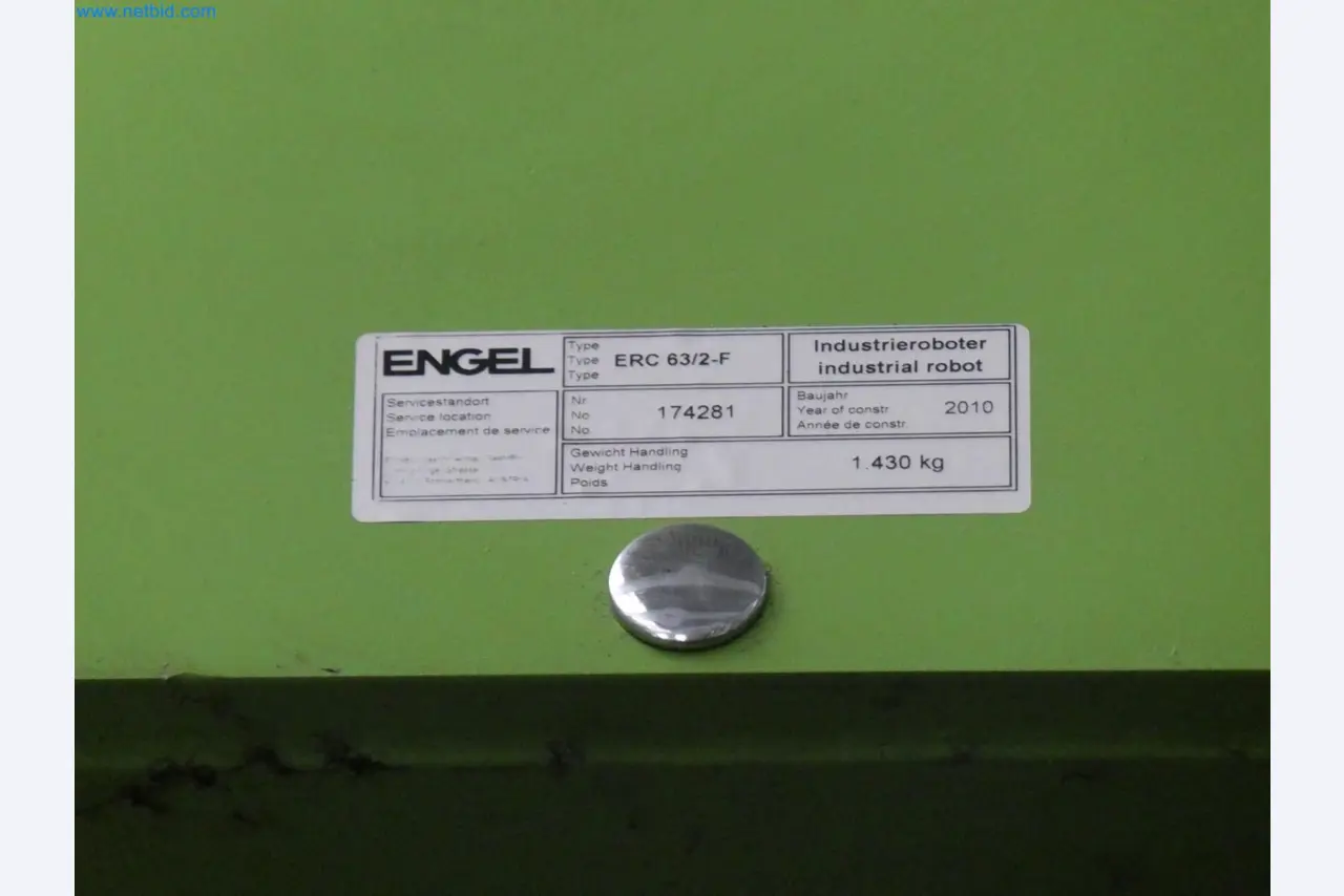 Engel Spritzgießmaschinen und Maschinen aus der Kunststoffindustrie-12