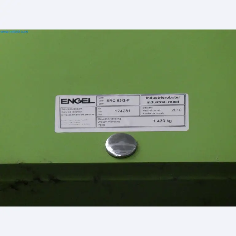 Engel Spritzgießmaschinen und Maschinen aus der Kunststoffindustrie-12