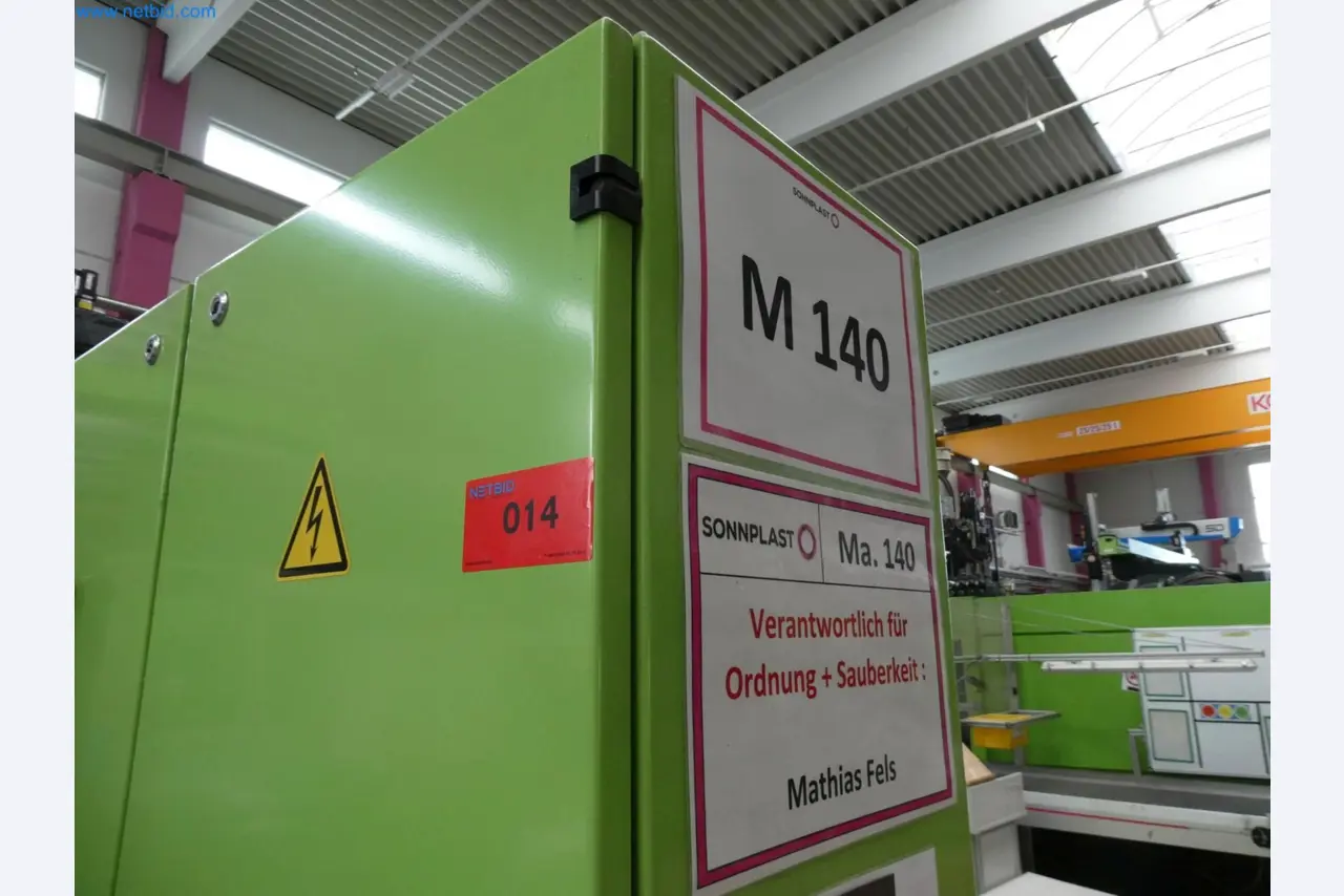 Engel Spritzgießmaschinen und Maschinen aus der Kunststoffindustrie-14