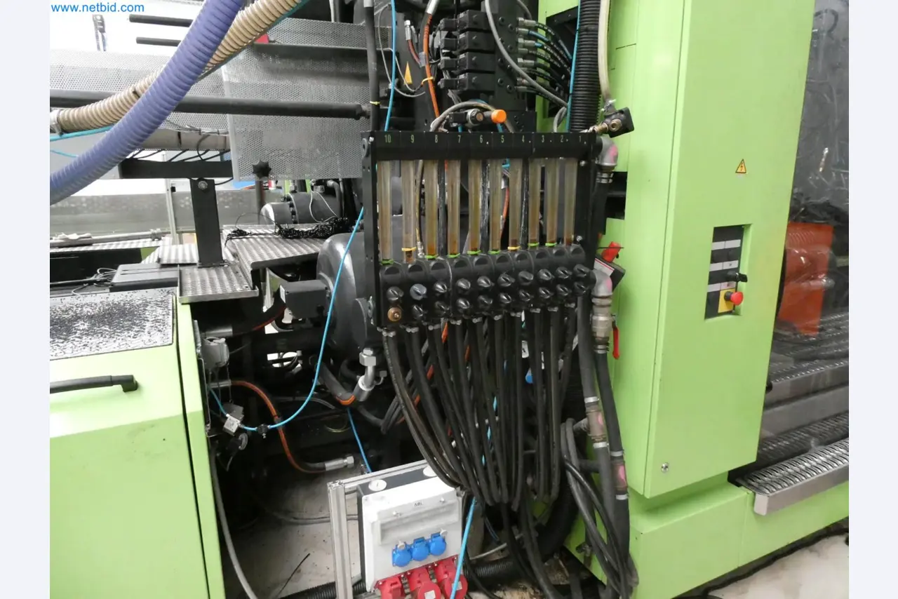 Engel Spritzgießmaschinen und Maschinen aus der Kunststoffindustrie-15