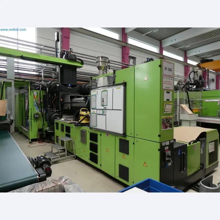 Engel Spritzgießmaschinen und Maschinen aus der Kunststoffindustrie-1