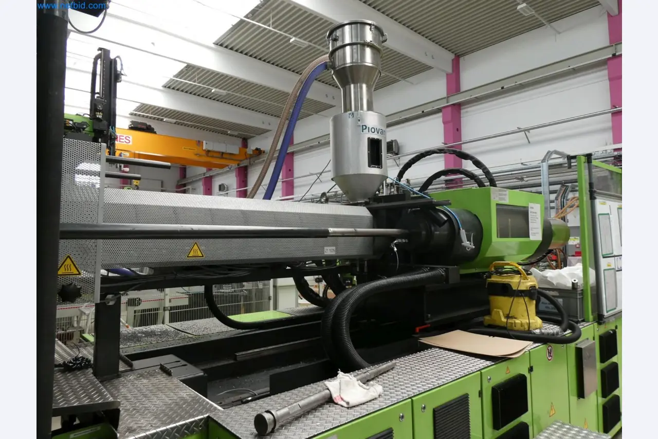 Engel Spritzgießmaschinen und Maschinen aus der Kunststoffindustrie-4