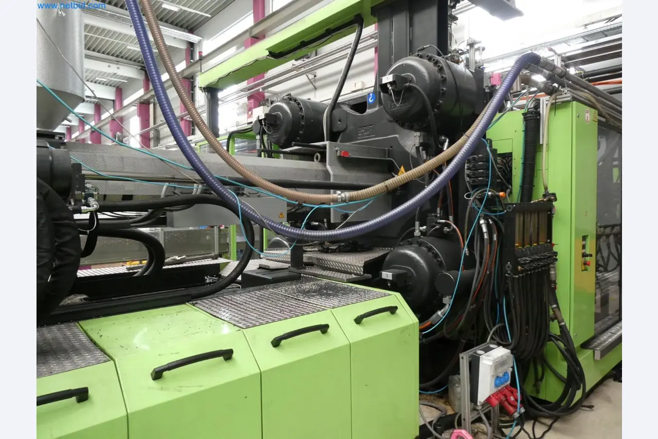 Engel Spritzgießmaschinen und Maschinen aus der Kunststoffindustrie-7