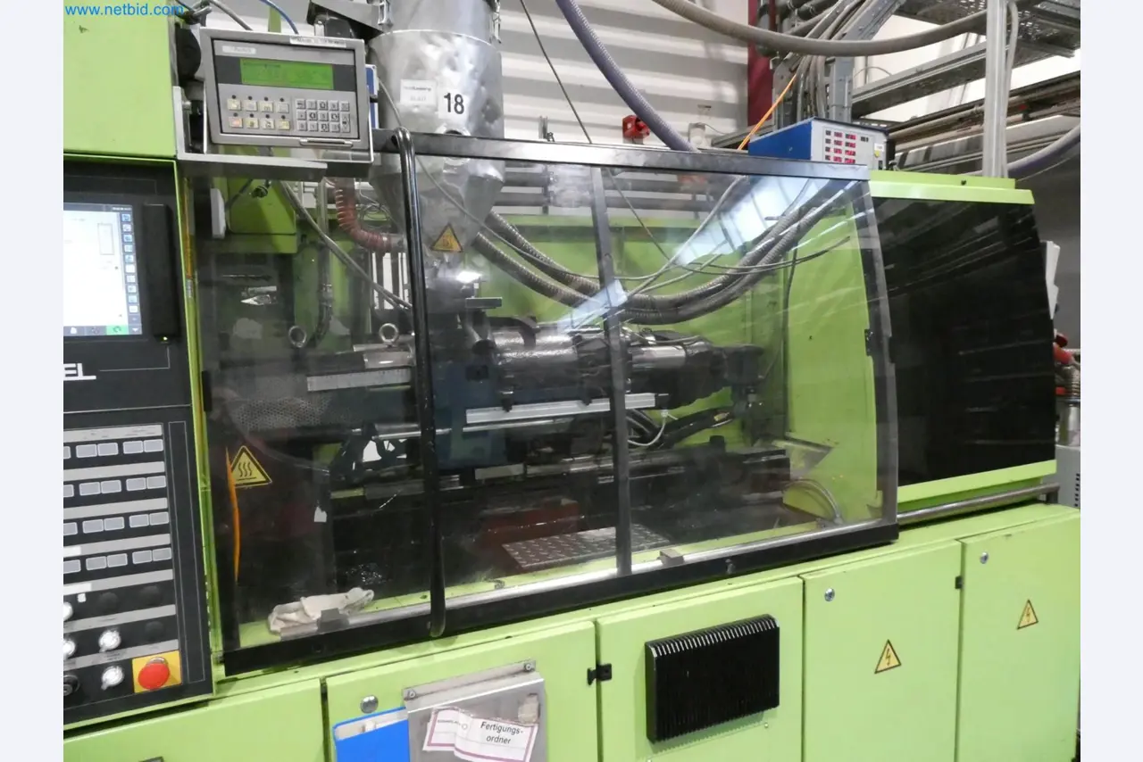 Engel Spritzgießmaschinen und Maschinen aus der Kunststoffindustrie-7