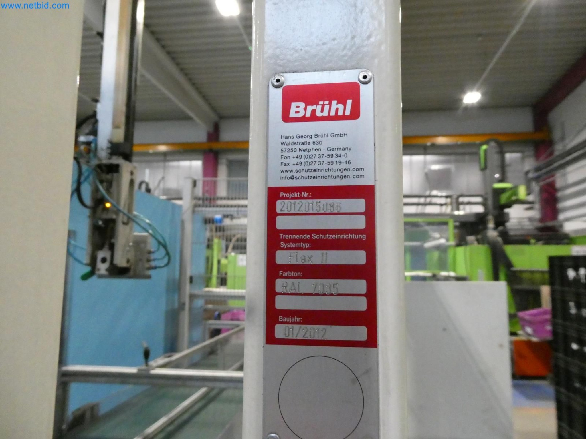 Engel Spritzgießmaschinen und Maschinen aus der Kunststoffindustrie-10