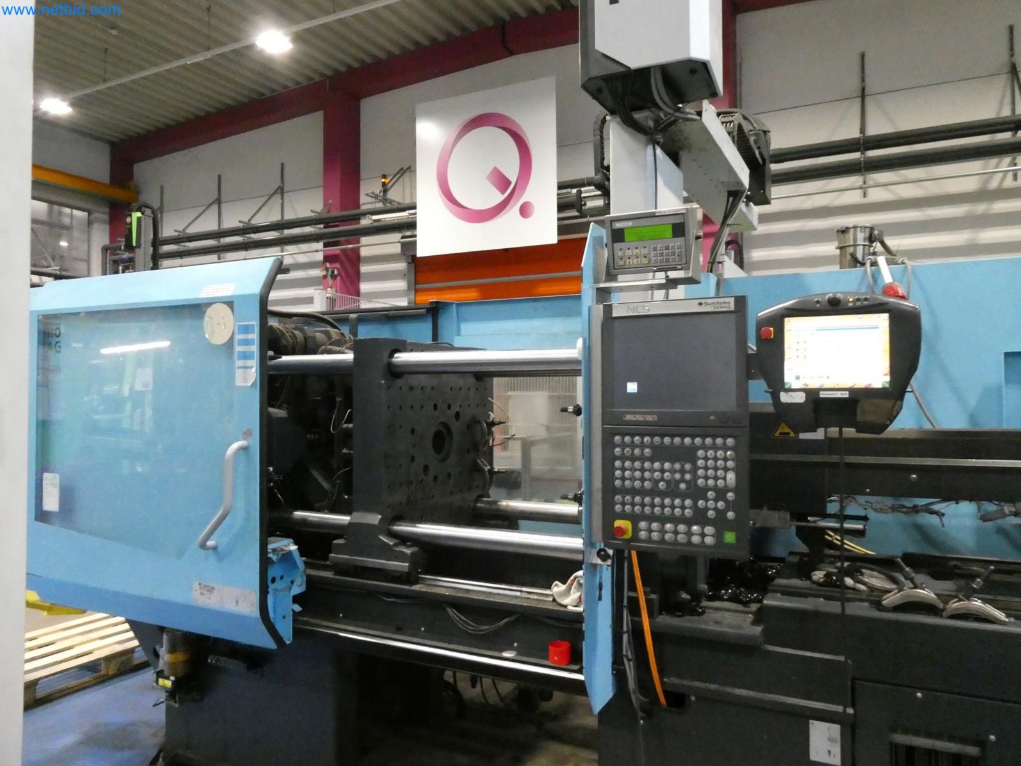 Engel Spritzgießmaschinen und Maschinen aus der Kunststoffindustrie-3