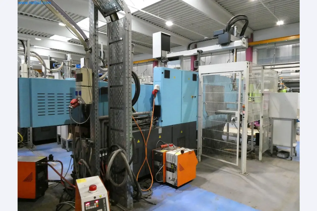 Engel Spritzgießmaschinen und Maschinen aus der Kunststoffindustrie-4