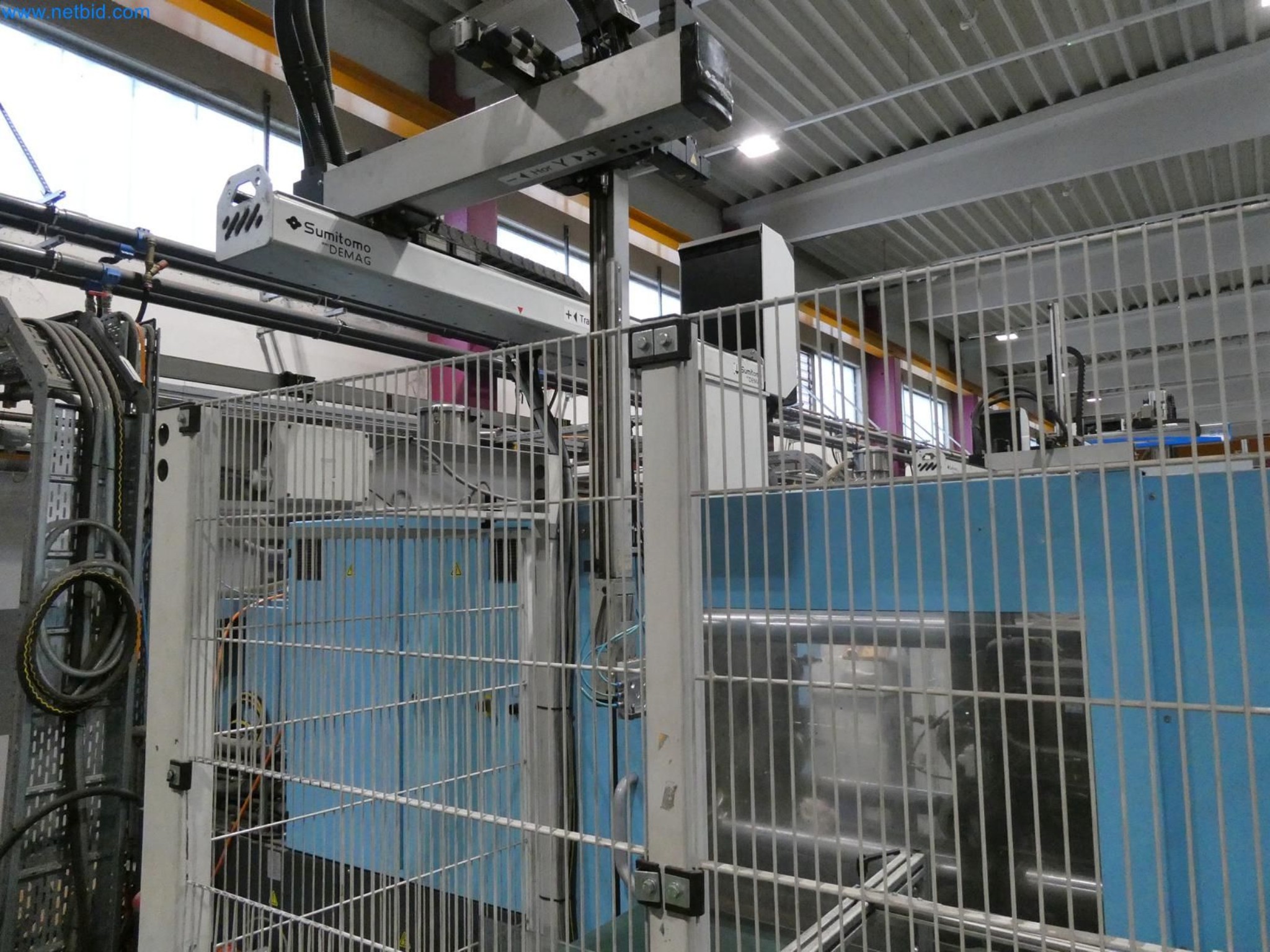 Engel Spritzgießmaschinen und Maschinen aus der Kunststoffindustrie-6