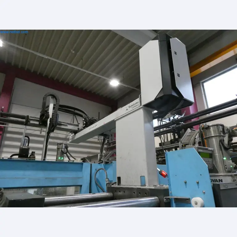 Engel Spritzgießmaschinen und Maschinen aus der Kunststoffindustrie-9