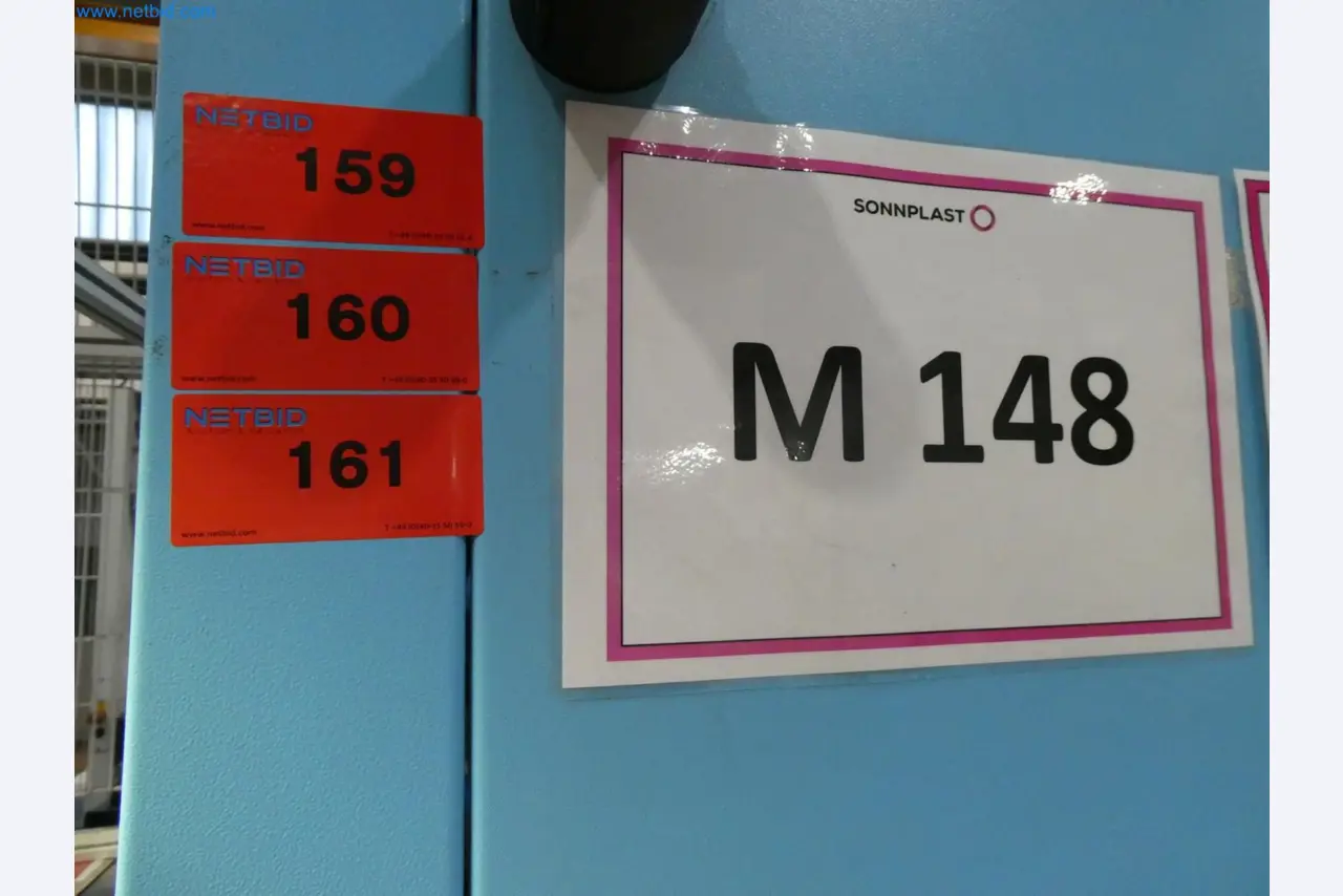 Engel Spritzgießmaschinen und Maschinen aus der Kunststoffindustrie-10