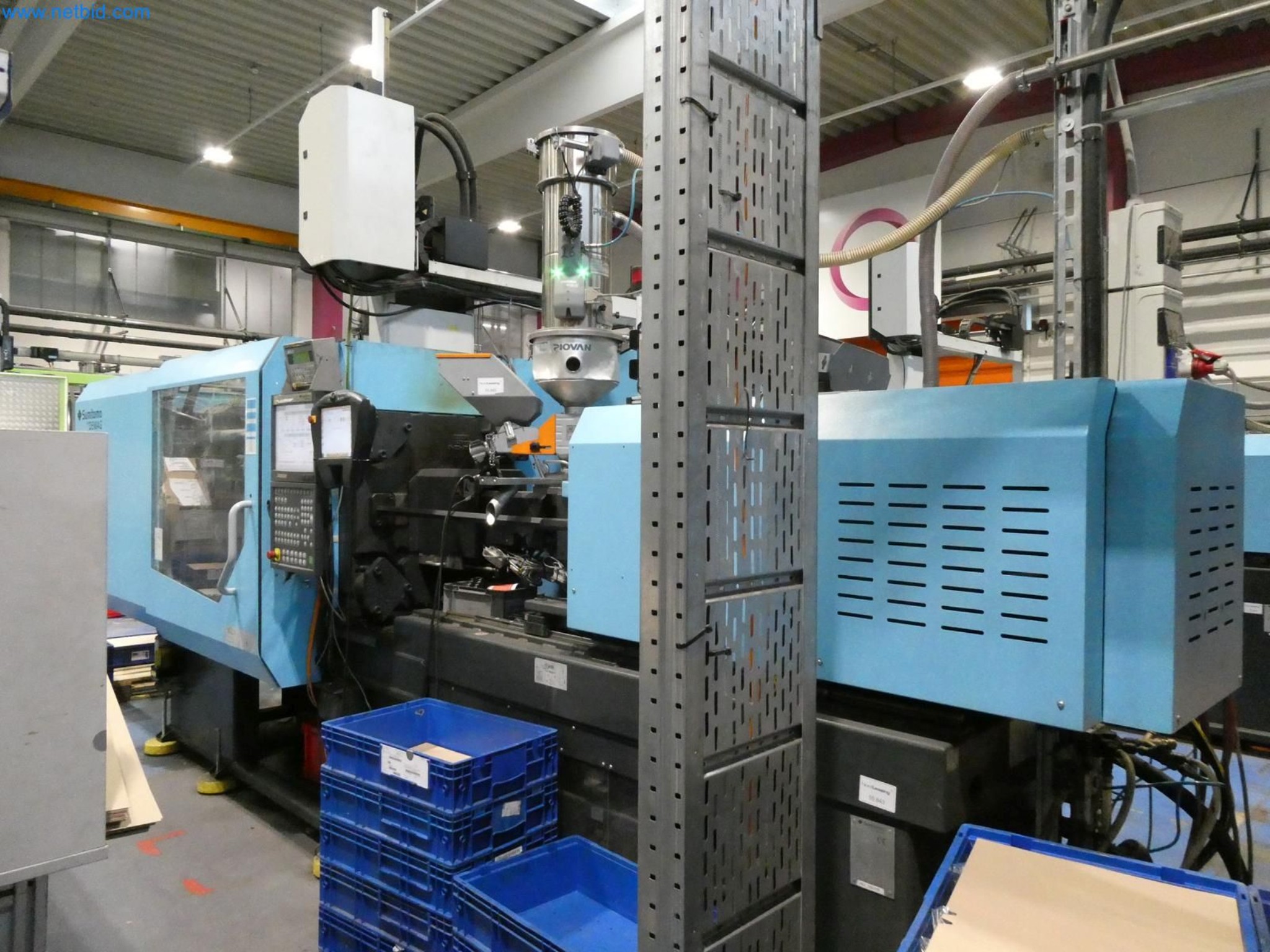 Engel Spritzgießmaschinen und Maschinen aus der Kunststoffindustrie-1