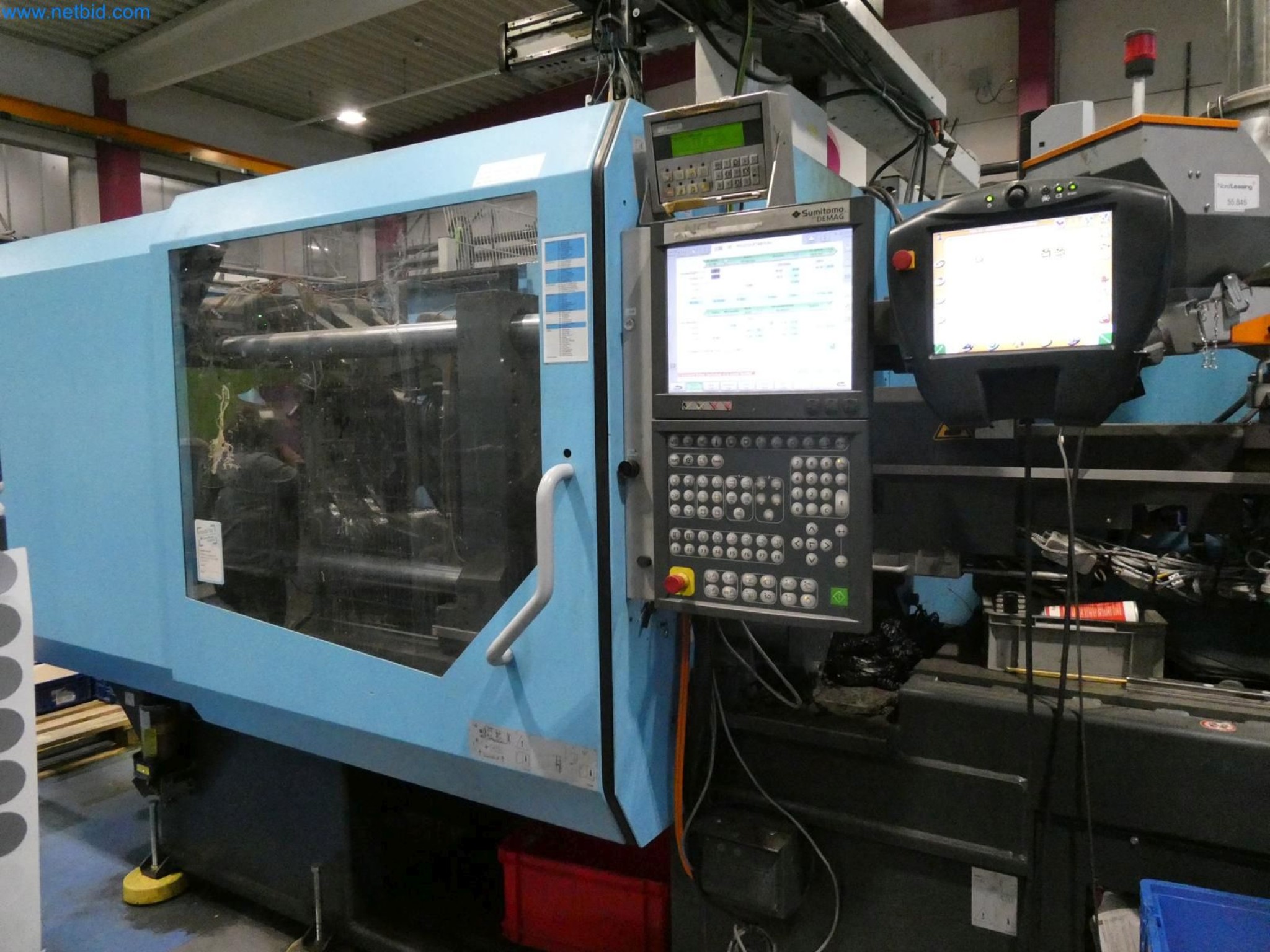 Engel Spritzgießmaschinen und Maschinen aus der Kunststoffindustrie-3