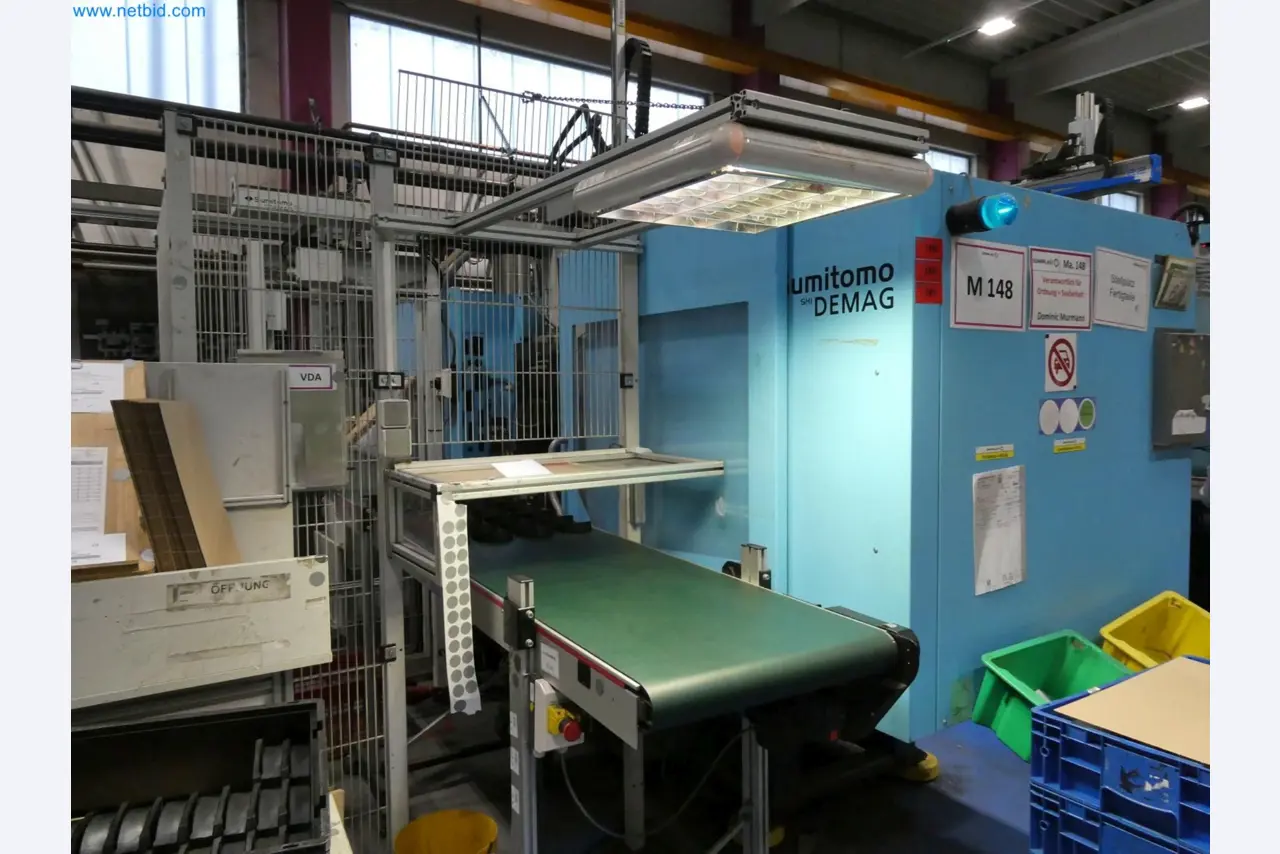 Engel Spritzgießmaschinen und Maschinen aus der Kunststoffindustrie-6