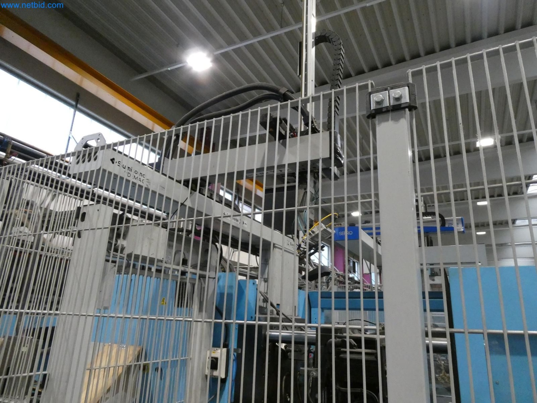 Engel Spritzgießmaschinen und Maschinen aus der Kunststoffindustrie-8