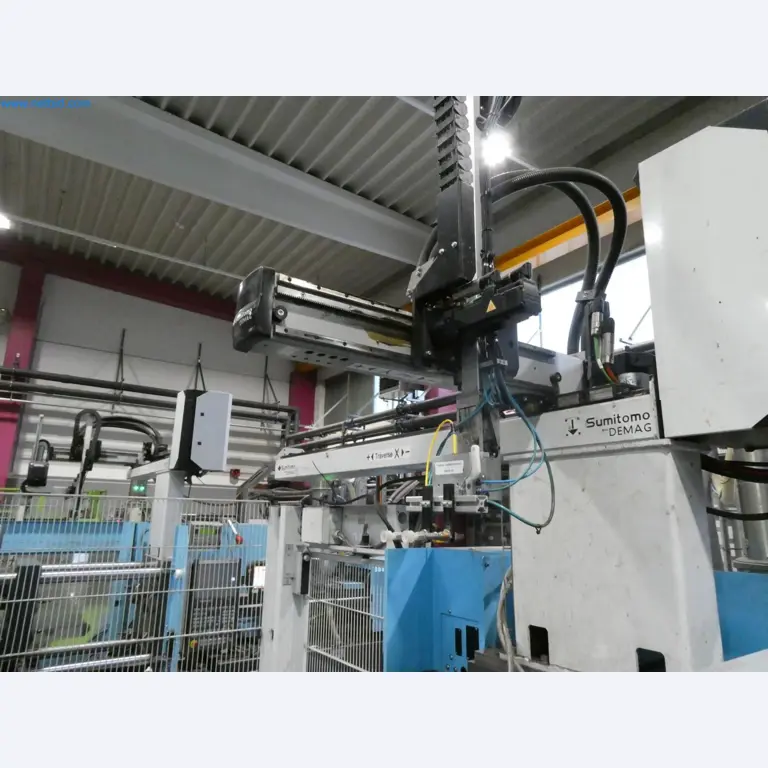 Engel Spritzgießmaschinen und Maschinen aus der Kunststoffindustrie-9