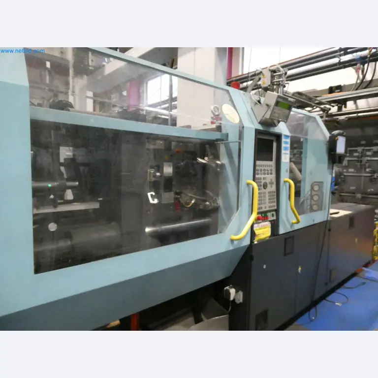 Engel Spritzgießmaschinen und Maschinen aus der Kunststoffindustrie-2