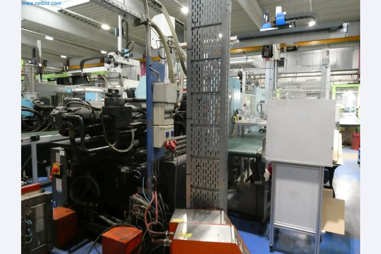 Engel Spritzgießmaschinen und Maschinen aus der Kunststoffindustrie-5