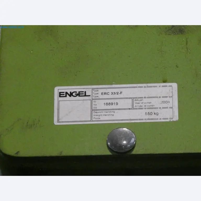 Engel Spritzgießmaschinen und Maschinen aus der Kunststoffindustrie-12