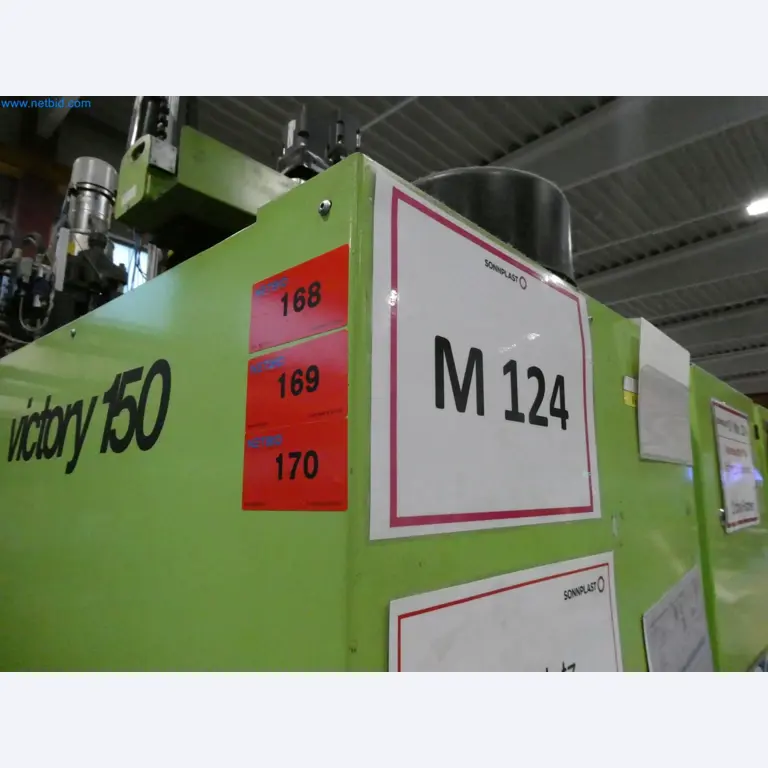 Engel Spritzgießmaschinen und Maschinen aus der Kunststoffindustrie-13