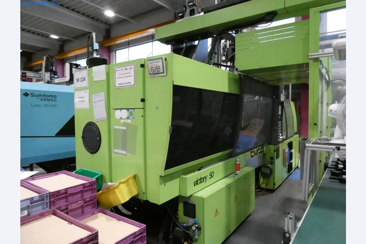 Engel Spritzgießmaschinen und Maschinen aus der Kunststoffindustrie-1