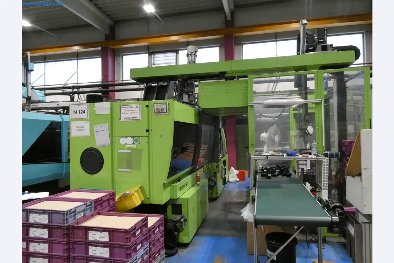 Engel Spritzgießmaschinen und Maschinen aus der Kunststoffindustrie-3