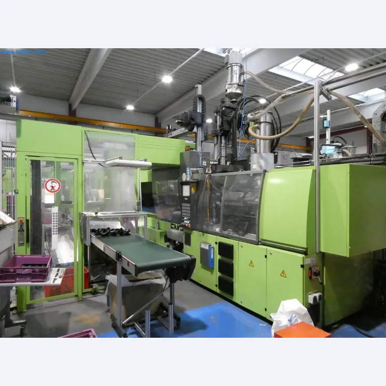 Engel Spritzgießmaschinen und Maschinen aus der Kunststoffindustrie-5