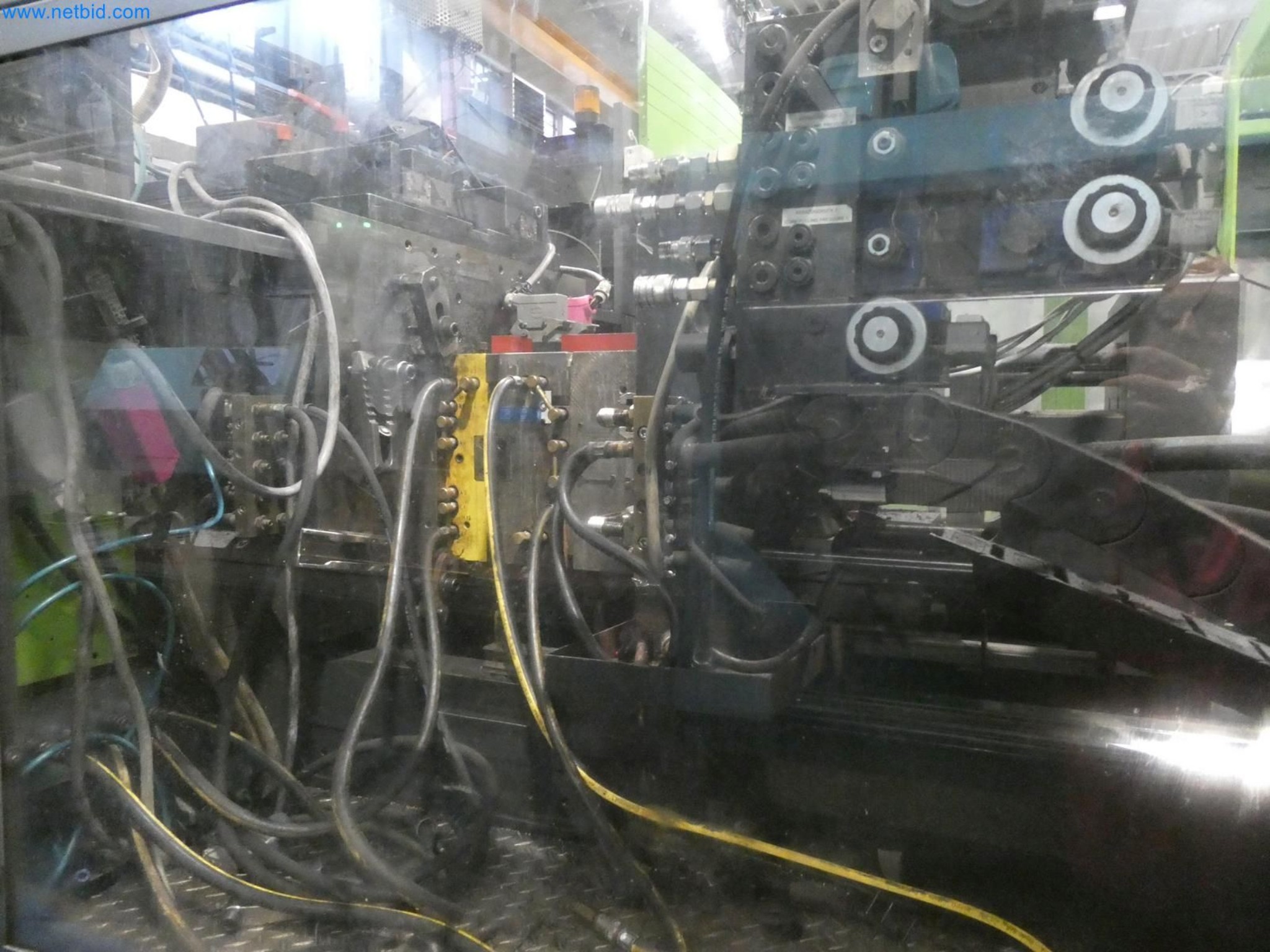 Engel Spritzgießmaschinen und Maschinen aus der Kunststoffindustrie-7