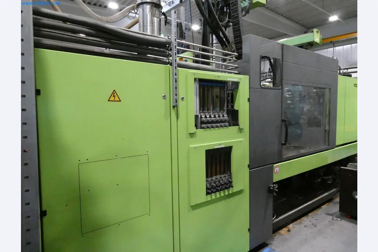 Engel Spritzgießmaschinen und Maschinen aus der Kunststoffindustrie-8