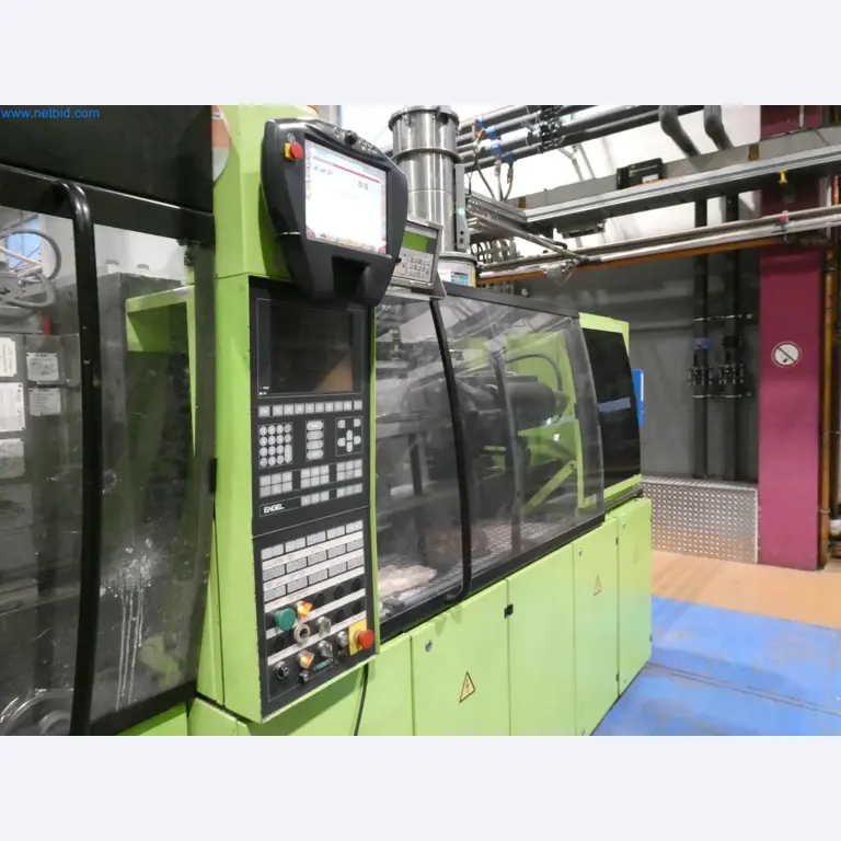 Engel Spritzgießmaschinen und Maschinen aus der Kunststoffindustrie-3