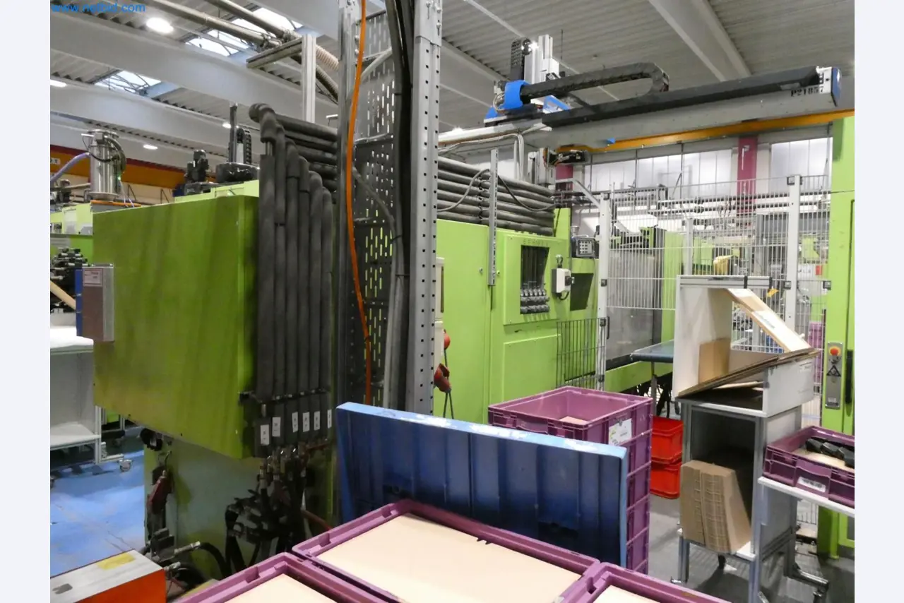 Engel Spritzgießmaschinen und Maschinen aus der Kunststoffindustrie-4