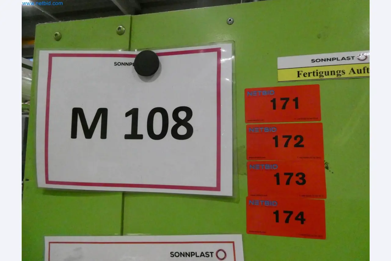 Engel Spritzgießmaschinen und Maschinen aus der Kunststoffindustrie-7