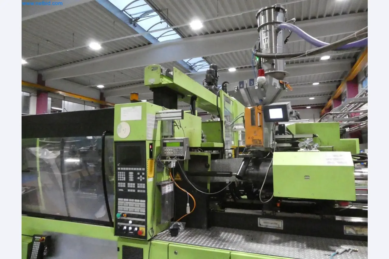 Engel Spritzgießmaschinen und Maschinen aus der Kunststoffindustrie-2