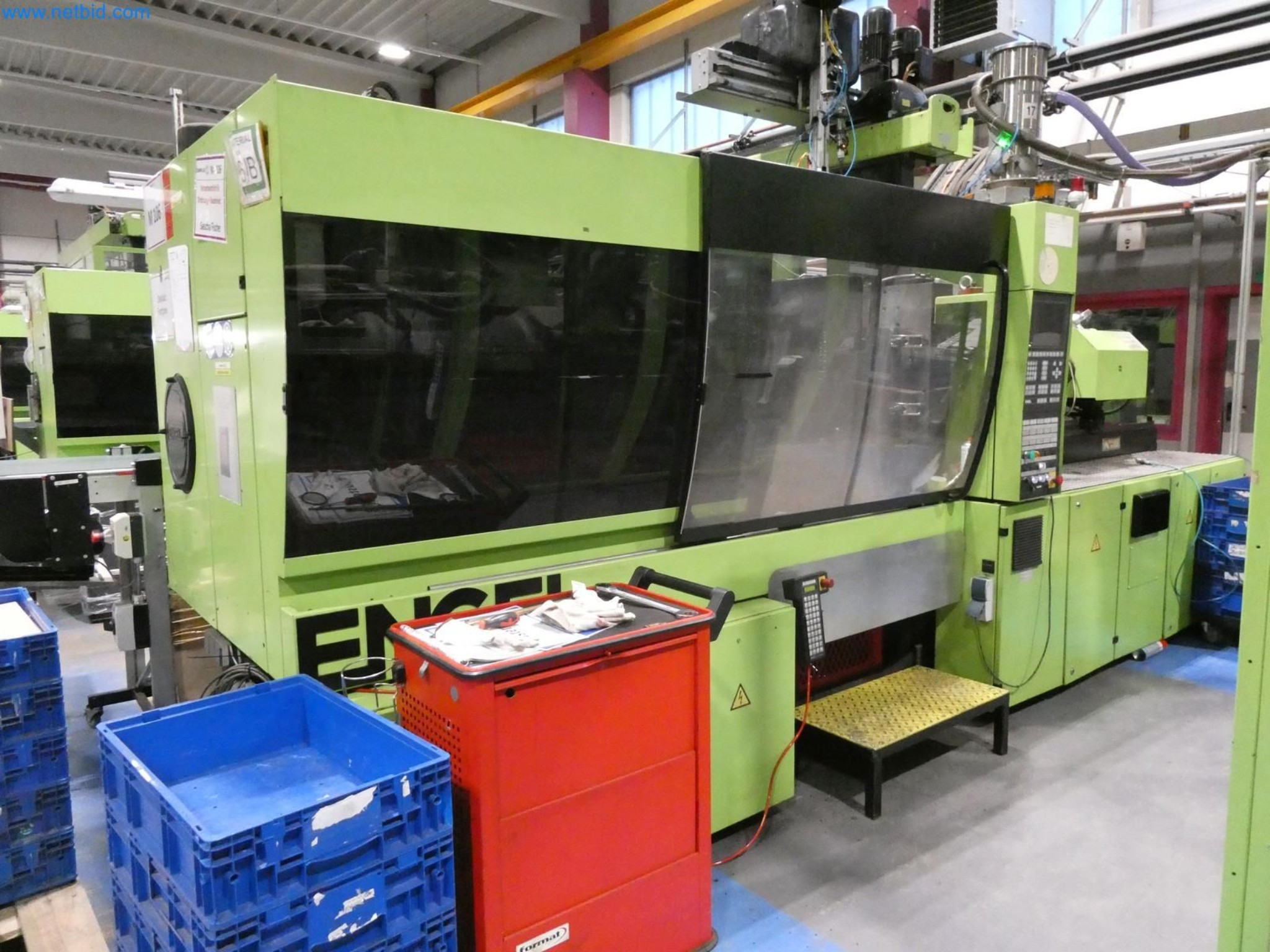 Engel Spritzgießmaschinen und Maschinen aus der Kunststoffindustrie-6