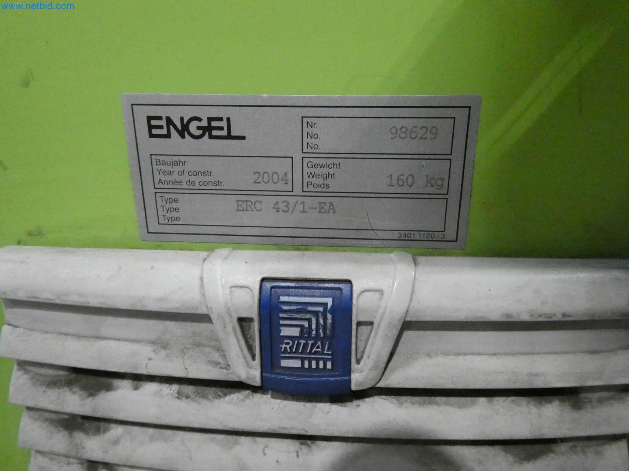 Engel Spritzgießmaschinen und Maschinen aus der Kunststoffindustrie-9